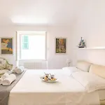 Casa Elvira - Centro Storico Sul Mare A Apartmán Rapallo