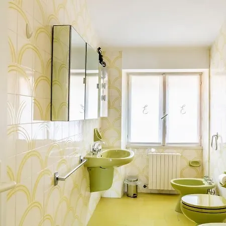 Casa Elvira - Centro Storico Sul Mare A 公寓 *